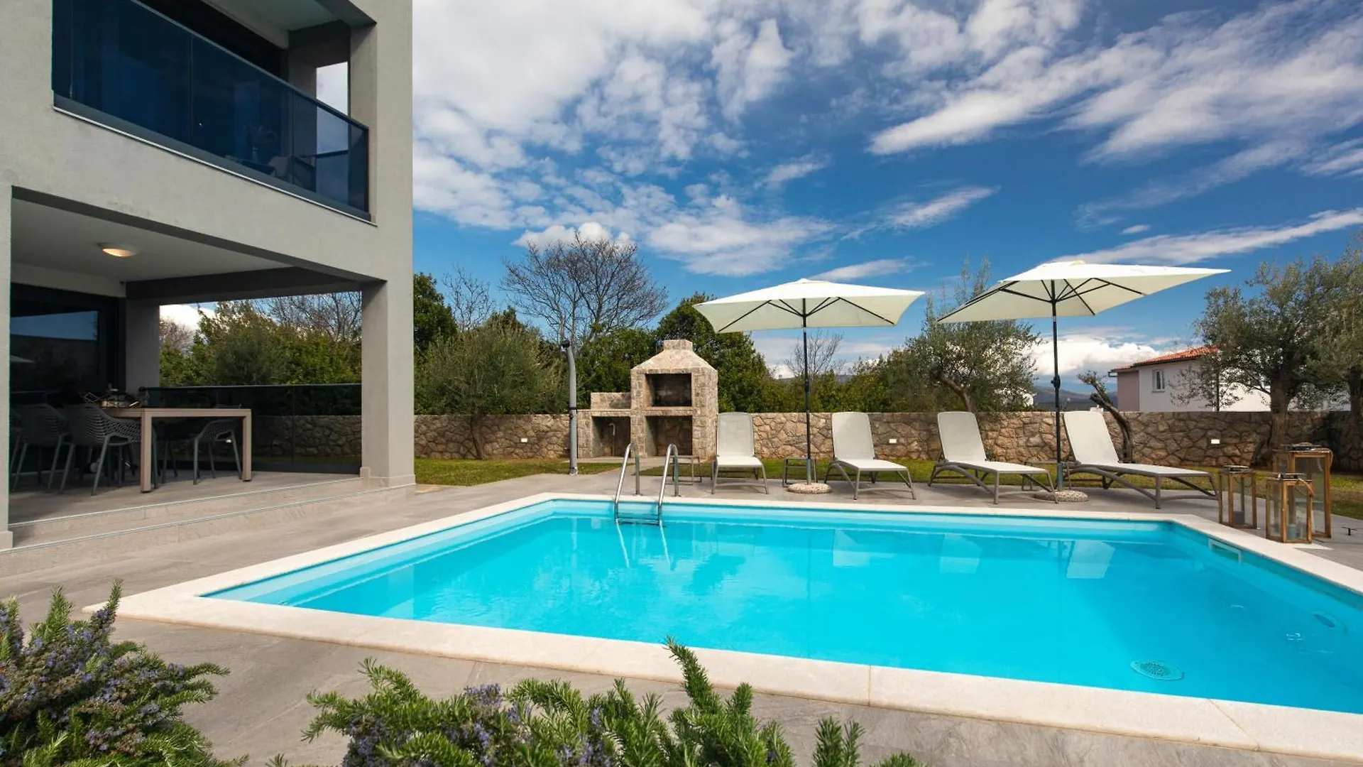 Villa Rina - 3 Bedroom With Private Pool Krk Town Apartmán