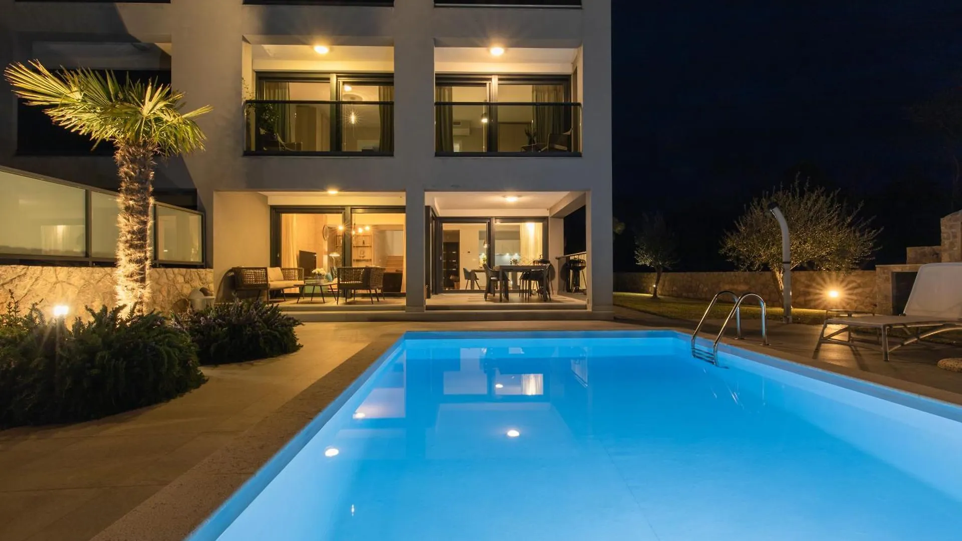 Villa Rina - 3 Bedroom With Private Pool Krk Town Apartmán