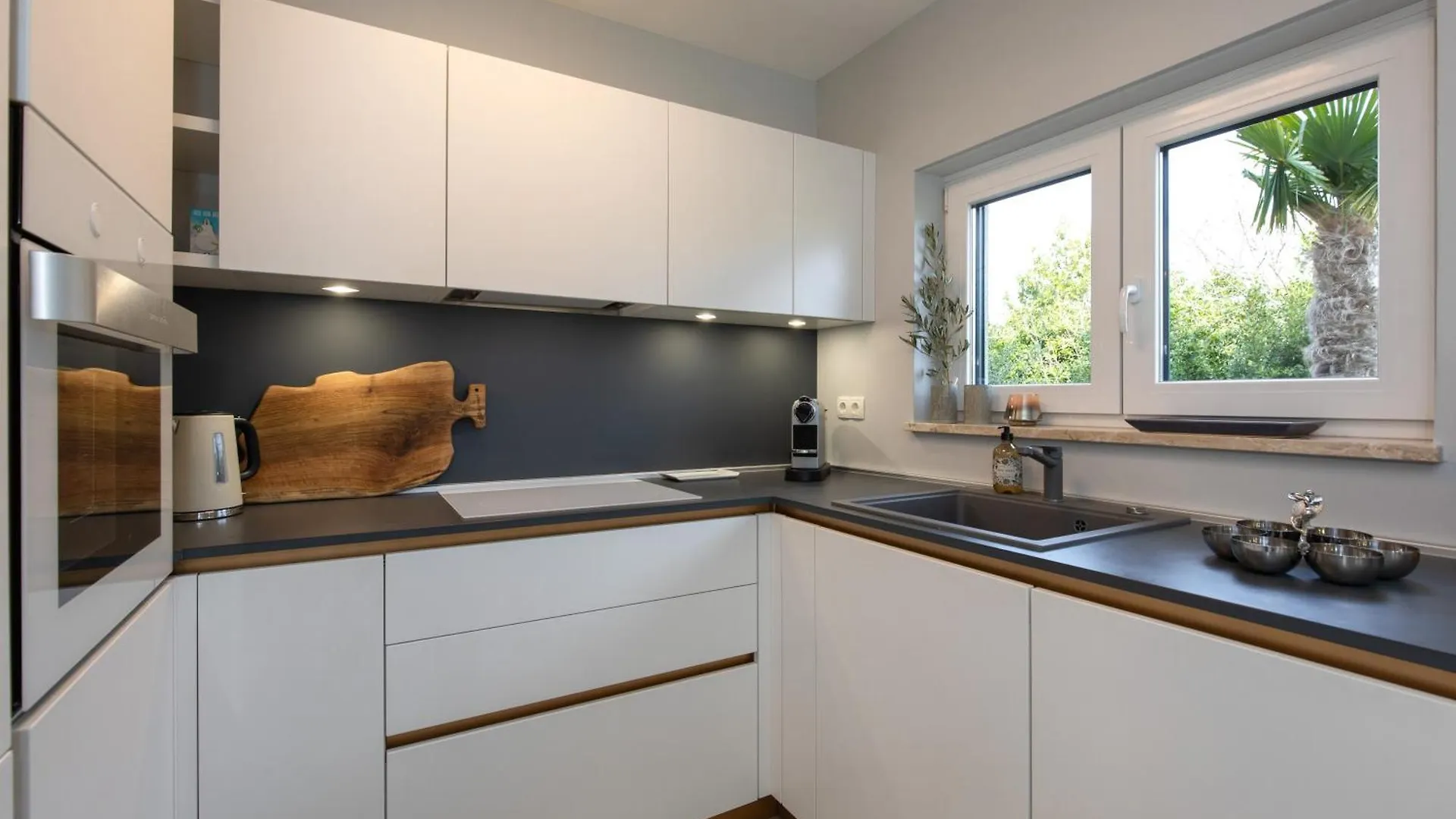 Apartment Villa Rina - 3 Bedroom With Private Pool Krk Town Croatia