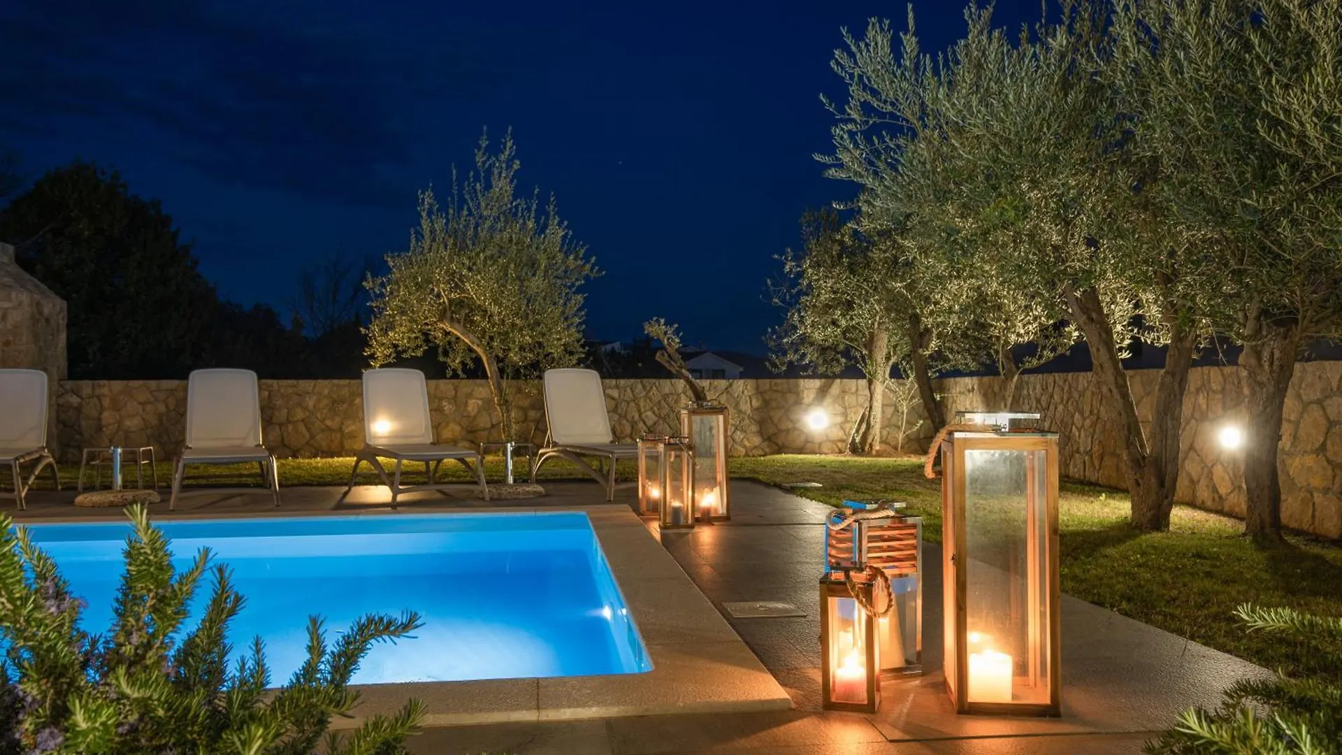Villa Rina - 3 Bedroom With Private Pool Krk Town Croatia
